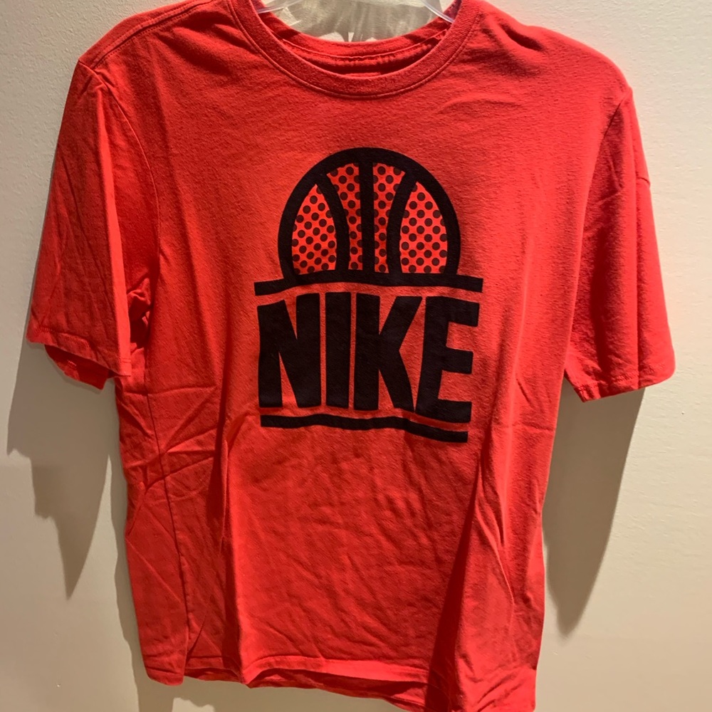 Nike T Shirt